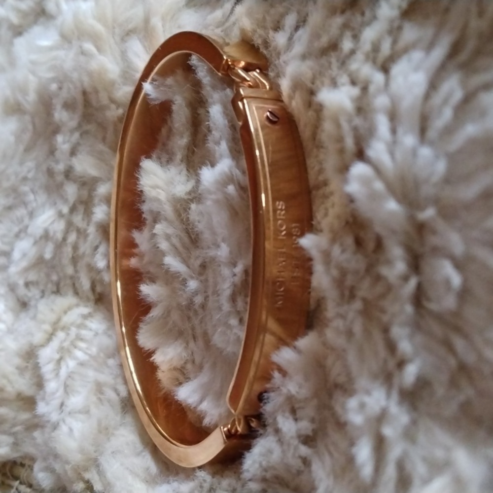 Michael Kors Bangle Rose Gold colored Hinged